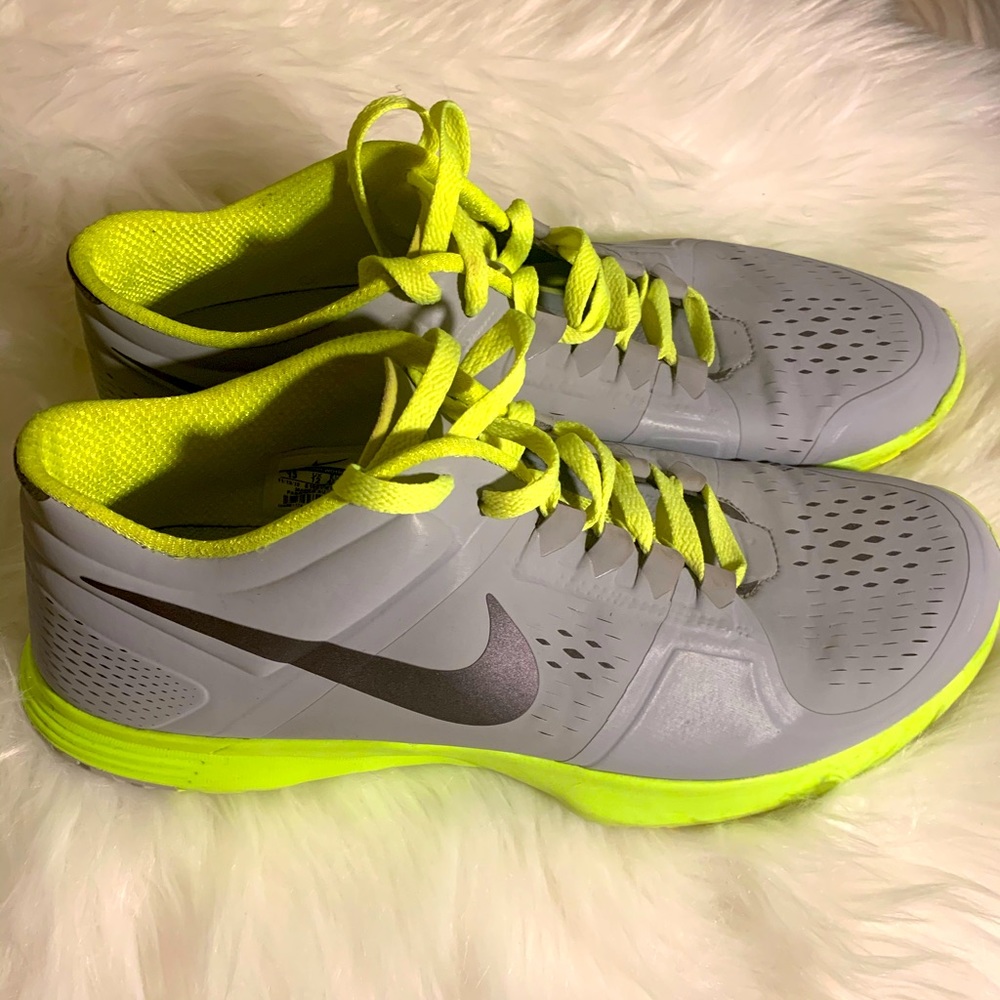 Nike Running Sneakers! 🔥🔥